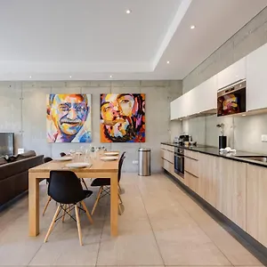 Vakantiehuis Le Kube - De Prestige Au Centre D'annecy, Annecy