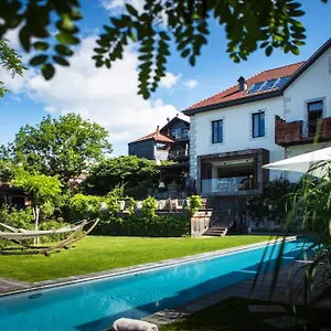 5* Hotel Le Clos Des Sens